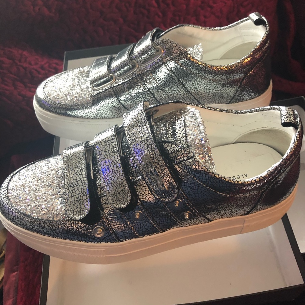 Alessandro Dell’Acqua metallic sneakers/shoes